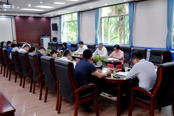 2024.5.15 青年干部座谈会.jpg