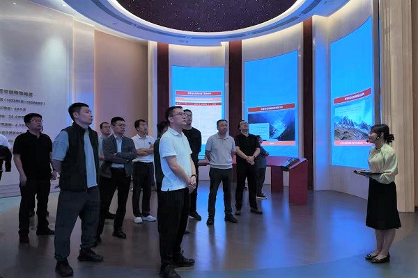 2025.10.21 省委党校（陕西行政学院）中青三班赴成都市开展实践教学 - 副本.jpg